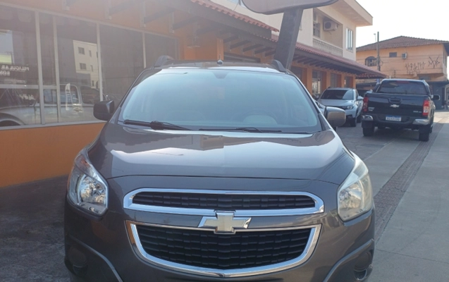 imagem-https://www.socarrao.com.br/sc-vehicle-images-prod/3305788/1787082326869-app-photos-dZgNFrFemzGd9eWTE9GGcKosrGdQqMyo.jpg