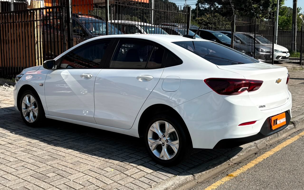 imagem-https://www.socarrao.com.br/sc-vehicle-images-prod/3305941/1787082254204-V2hhdHNBcHAgSW1hZ2UgMjAyNi0wOC0xOCBhdCAxMC4wNy4wOC5qcGVn.jpeg