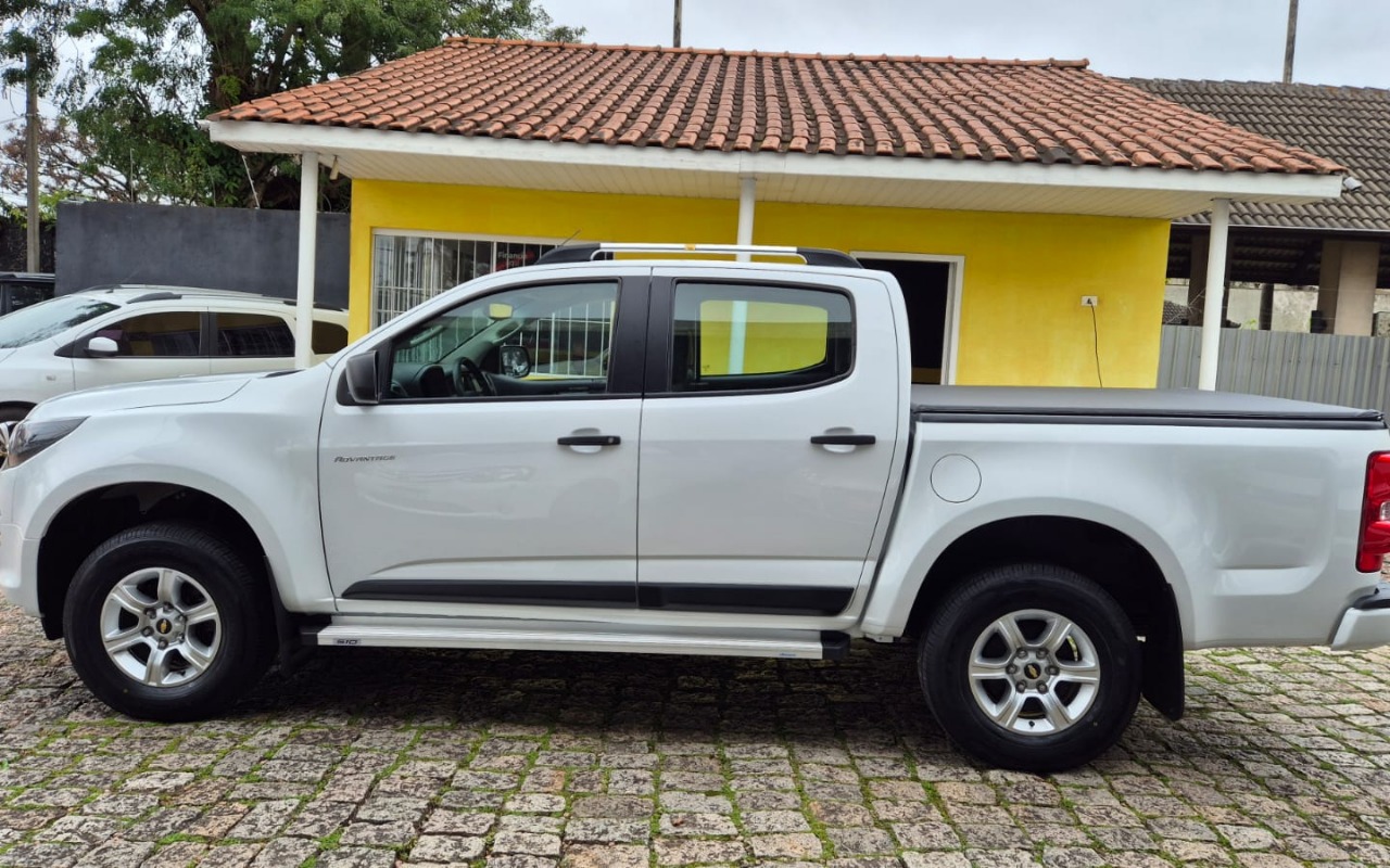 imagem-https://www.socarrao.com.br/sc-vehicle-images-prod/3306003/1787082464767-V2hhdHNBcHAgSW1hZ2UgMjAyNi0wOC0xOCBhdCAxNS41Mi4yNSAoMikuanBlZw.jpeg