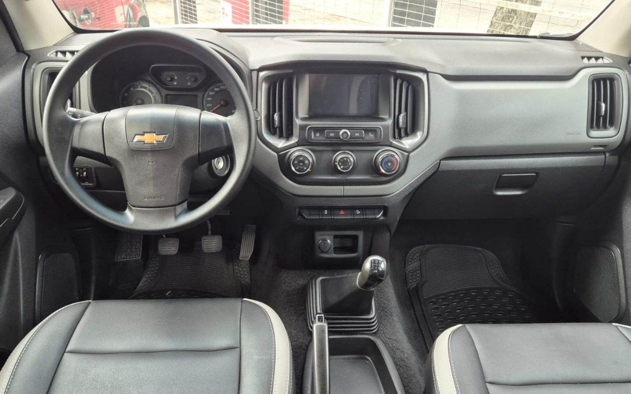 imagem-https://www.socarrao.com.br/sc-vehicle-images-prod/3306003/1787082465631-V2hhdHNBcHAgSW1hZ2UgMjAyNi0wOC0xOCBhdCAxNS41NC41NiAoMSkuanBlZw.jpeg