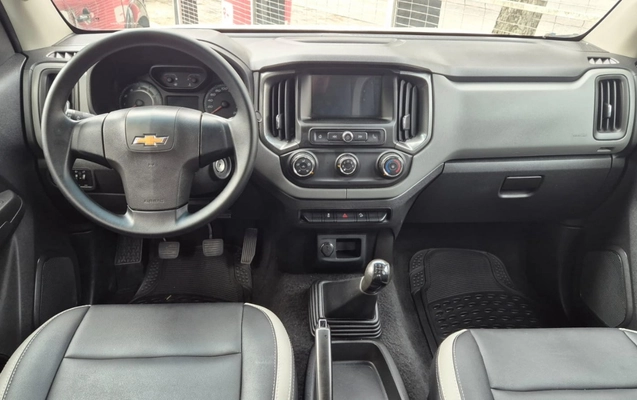 imagem-https://www.socarrao.com.br/sc-vehicle-images-prod/3306003/1787082465631-V2hhdHNBcHAgSW1hZ2UgMjAyNi0wOC0xOCBhdCAxNS41NC41NiAoMSkuanBlZw.jpeg