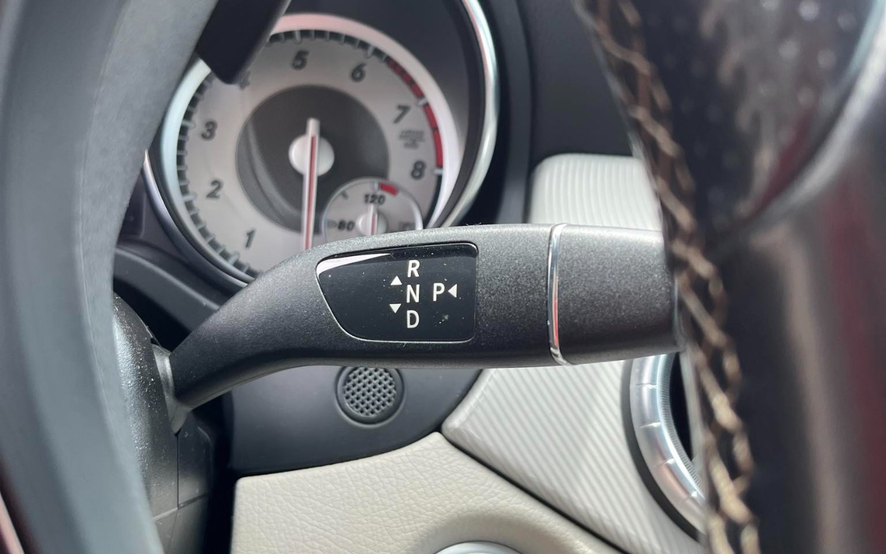 imagem-https://www.socarrao.com.br/sc-vehicle-images-prod/3306024/1787082558271-Nzc0YjM4YTgtZDljNi00YzkzLTg0Y2QtZDU4MTY2MTZiZjcxLmpwZw.jpg
