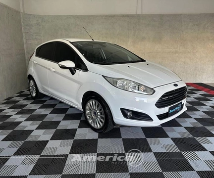 Ford Fiesta 2016 Branco — foto 1 de 3