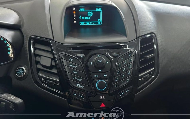 imagem-https://www.socarrao.com.br/sc-vehicle-images-prod/3306055/1789135750057-8391759_9_B_ddd3edf791.jpeg
