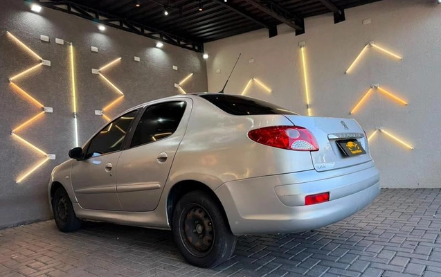 imagem-https://www.socarrao.com.br/sc-vehicle-images-prod/3306060/1787574143246-8384029_9_B_1616a5c6d3.jpeg
