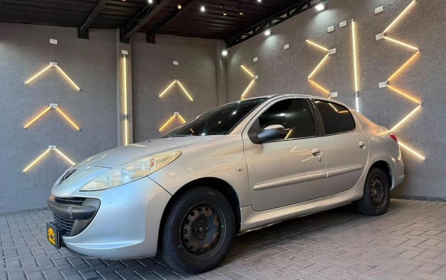 imagem-https://www.socarrao.com.br/sc-vehicle-images-prod/3306060/1787574143249-8384029_1_B_0e6d64555a.jpeg
