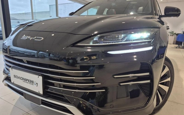 imagem-https://www.socarrao.com.br/sc-vehicle-images-prod/3306279/1789474537152-8280245_18_B_80ccd9aaed.jpeg