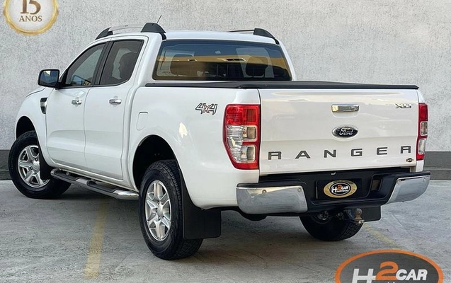 imagem-https://www.socarrao.com.br/sc-vehicle-images-prod/3306312/1789676094571-8311073_0_B_fb5458f4ca.jpeg