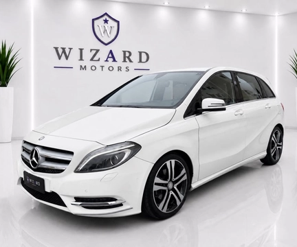 Mercedes-Benz Classe 2014 Bege — foto 1 de 3