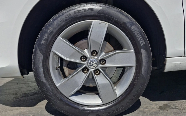imagem-https://www.socarrao.com.br/sc-vehicle-images-prod/3306661/1787084565650-MTQuanBlZw.jpeg