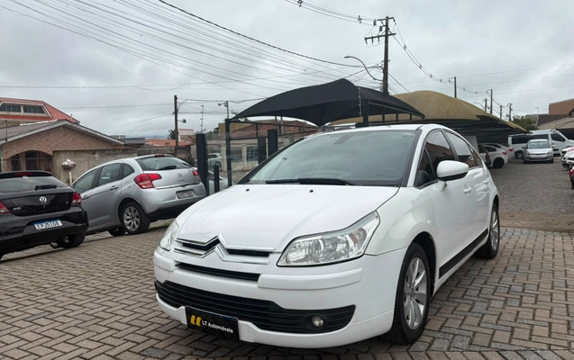 imagem-https://www.socarrao.com.br/sc-vehicle-images-prod/3306779/1787084931049-V2hhdHNBcHAgSW1hZ2UgMjAyNi0wOC0xNyBhdCAxMi4yNC4zNyAoMSkuanBlZw.jpeg