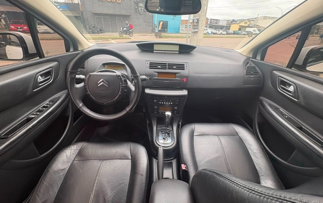 imagem-https://www.socarrao.com.br/sc-vehicle-images-prod/3306779/1787084931160-V2hhdHNBcHAgSW1hZ2UgMjAyNi0wOC0xNyBhdCAxMi4yNC4zNS5qcGVn.jpeg