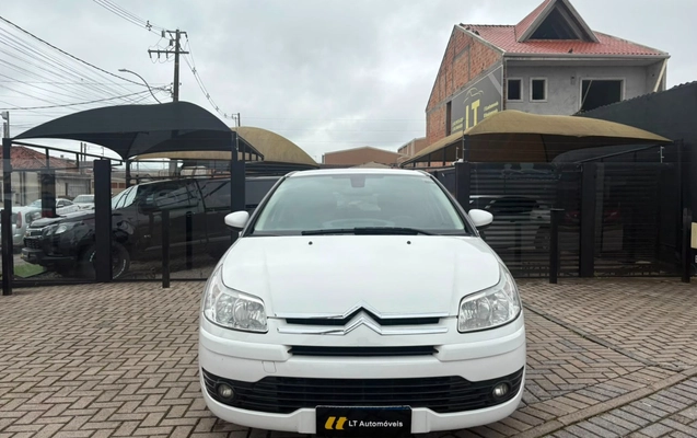 imagem-https://www.socarrao.com.br/sc-vehicle-images-prod/3306779/1787084931480-V2hhdHNBcHAgSW1hZ2UgMjAyNi0wOC0xNyBhdCAxMi4yNC4zNiAoMykuanBlZw.jpeg