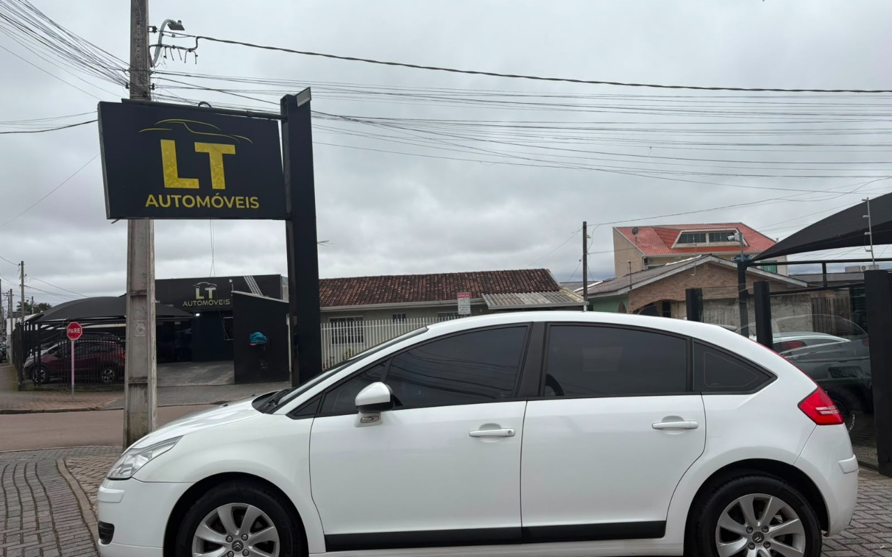imagem-https://www.socarrao.com.br/sc-vehicle-images-prod/3306779/1787084931753-V2hhdHNBcHAgSW1hZ2UgMjAyNi0wOC0xNyBhdCAxMi4yNC4zNSAoMikuanBlZw.jpeg