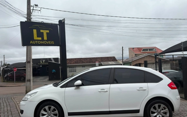 imagem-https://www.socarrao.com.br/sc-vehicle-images-prod/3306779/1787084931753-V2hhdHNBcHAgSW1hZ2UgMjAyNi0wOC0xNyBhdCAxMi4yNC4zNSAoMikuanBlZw.jpeg