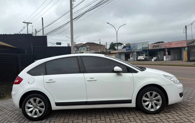 imagem-https://www.socarrao.com.br/sc-vehicle-images-prod/3306779/1787084931842-V2hhdHNBcHAgSW1hZ2UgMjAyNi0wOC0xNyBhdCAxMi4yNC4zNyAoMykuanBlZw.jpeg