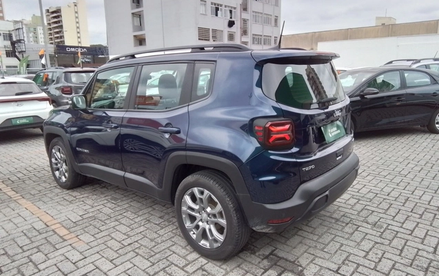 imagem-https://www.socarrao.com.br/sc-vehicle-images-prod/3306829/1787085048312-1_053041.jpg