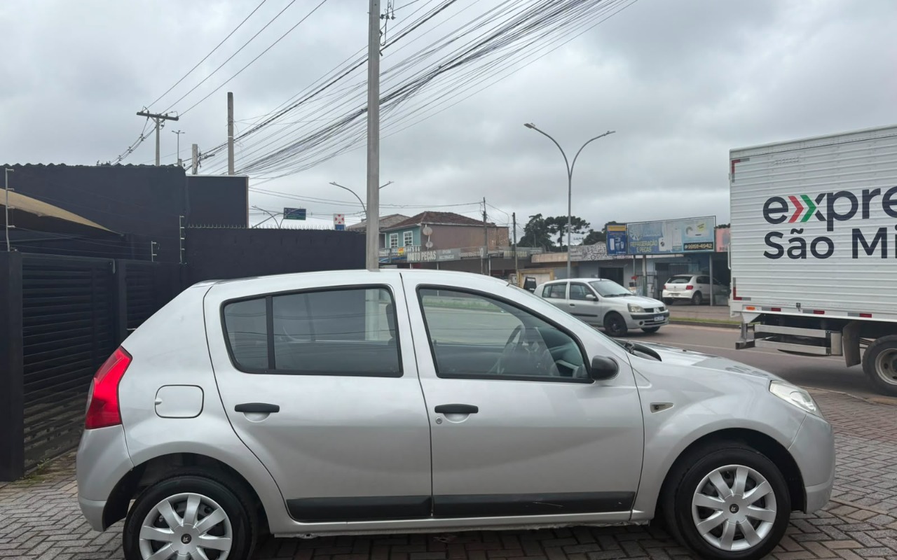 imagem-https://www.socarrao.com.br/sc-vehicle-images-prod/3306880/1787085141521-V2hhdHNBcHAgSW1hZ2UgMjAyNi0wOC0xNyBhdCAxMi4yNC4zOCAoMykuanBlZw.jpeg
