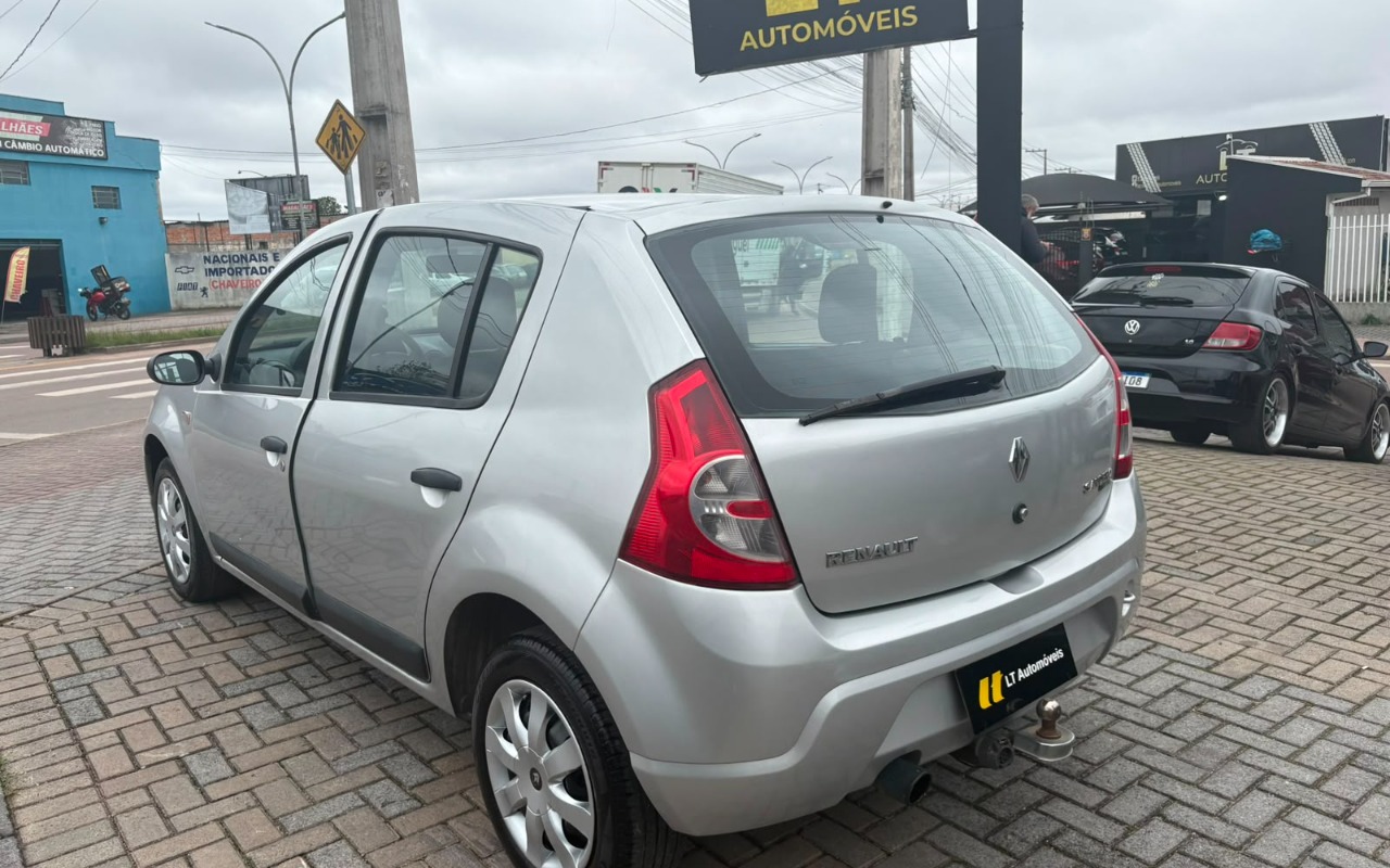 imagem-https://www.socarrao.com.br/sc-vehicle-images-prod/3306880/1787085141678-V2hhdHNBcHAgSW1hZ2UgMjAyNi0wOC0xNyBhdCAxMi4yNC4zOSAoMSkuanBlZw.jpeg