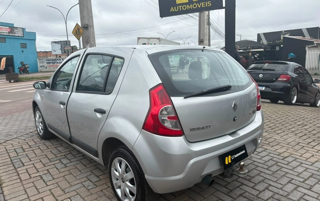 imagem-https://www.socarrao.com.br/sc-vehicle-images-prod/3306880/1787085141678-V2hhdHNBcHAgSW1hZ2UgMjAyNi0wOC0xNyBhdCAxMi4yNC4zOSAoMSkuanBlZw.jpeg