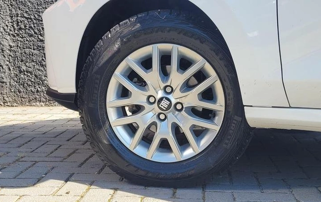 imagem-https://www.socarrao.com.br/sc-vehicle-images-prod/3307248/1789268185531-8392487_5_B_1eb9a0dac2.jpeg