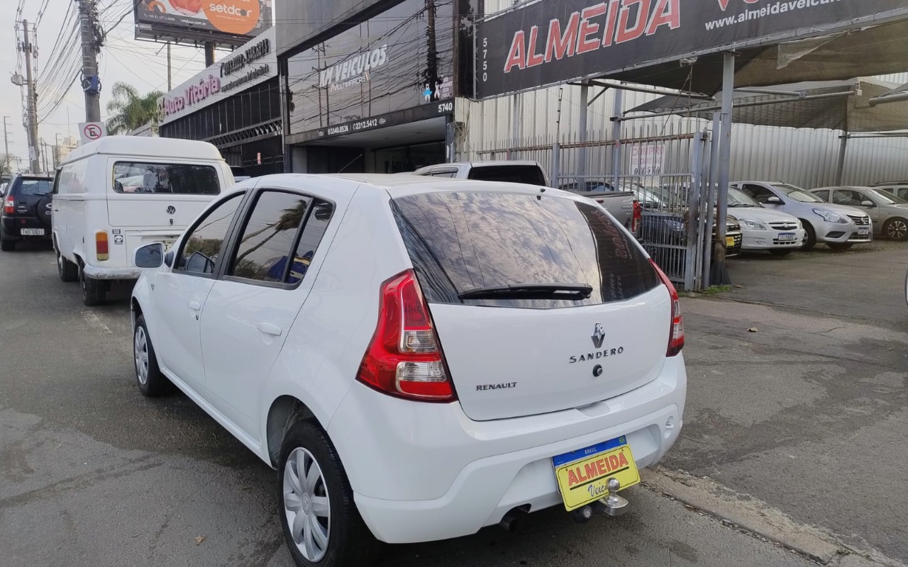 imagem-https://www.socarrao.com.br/sc-vehicle-images-prod/3307251/1787086487620-SU1HLTIwMjYwODE4LVdBMDAxNS5qcGc.jpg