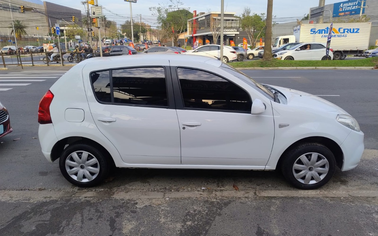 imagem-https://www.socarrao.com.br/sc-vehicle-images-prod/3307251/1787086487783-SU1HLTIwMjYwODE4LVdBMDAxNC5qcGc.jpg