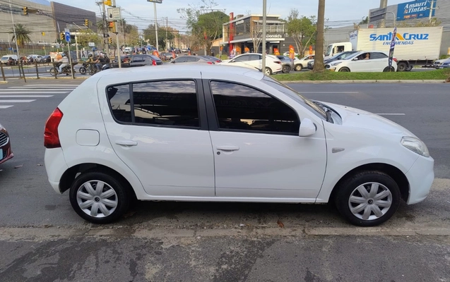 imagem-https://www.socarrao.com.br/sc-vehicle-images-prod/3307251/1787086487783-SU1HLTIwMjYwODE4LVdBMDAxNC5qcGc.jpg