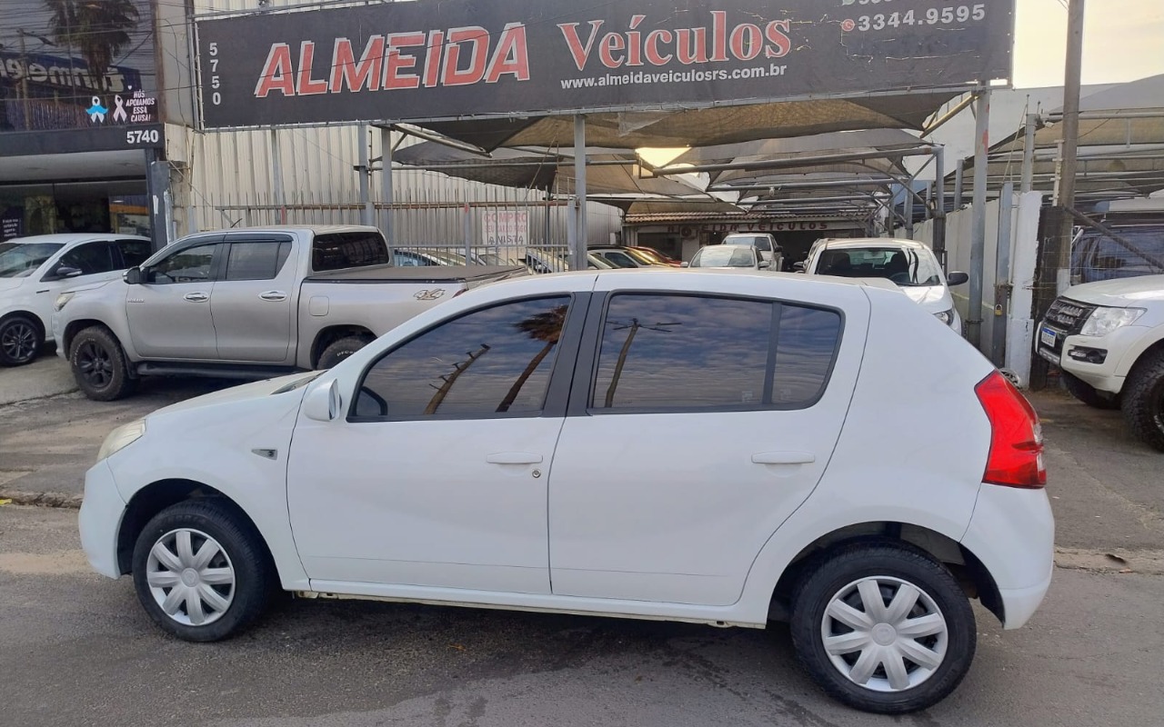 Renault Sandero 2013 Branco — foto 1 de 3