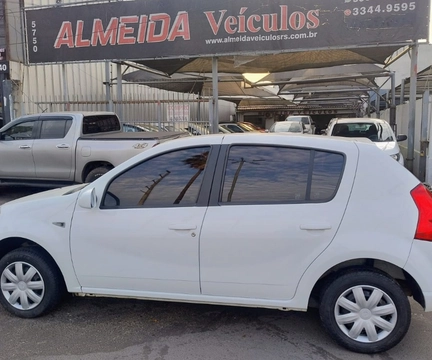 Renault Sandero 2013 Branco — foto 1 de 3