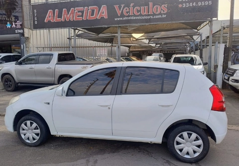 Renault Sandero 2013 Branco — foto 1 de 3