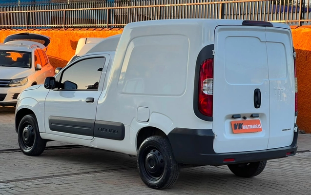 imagem-https://www.socarrao.com.br/sc-vehicle-images-prod/3307312/1787086494362-V2hhdHNBcHAgSW1hZ2UgMjAyNi0wOC0xOCBhdCAxNy4zOC40MSAoNCkuanBlZw.jpeg