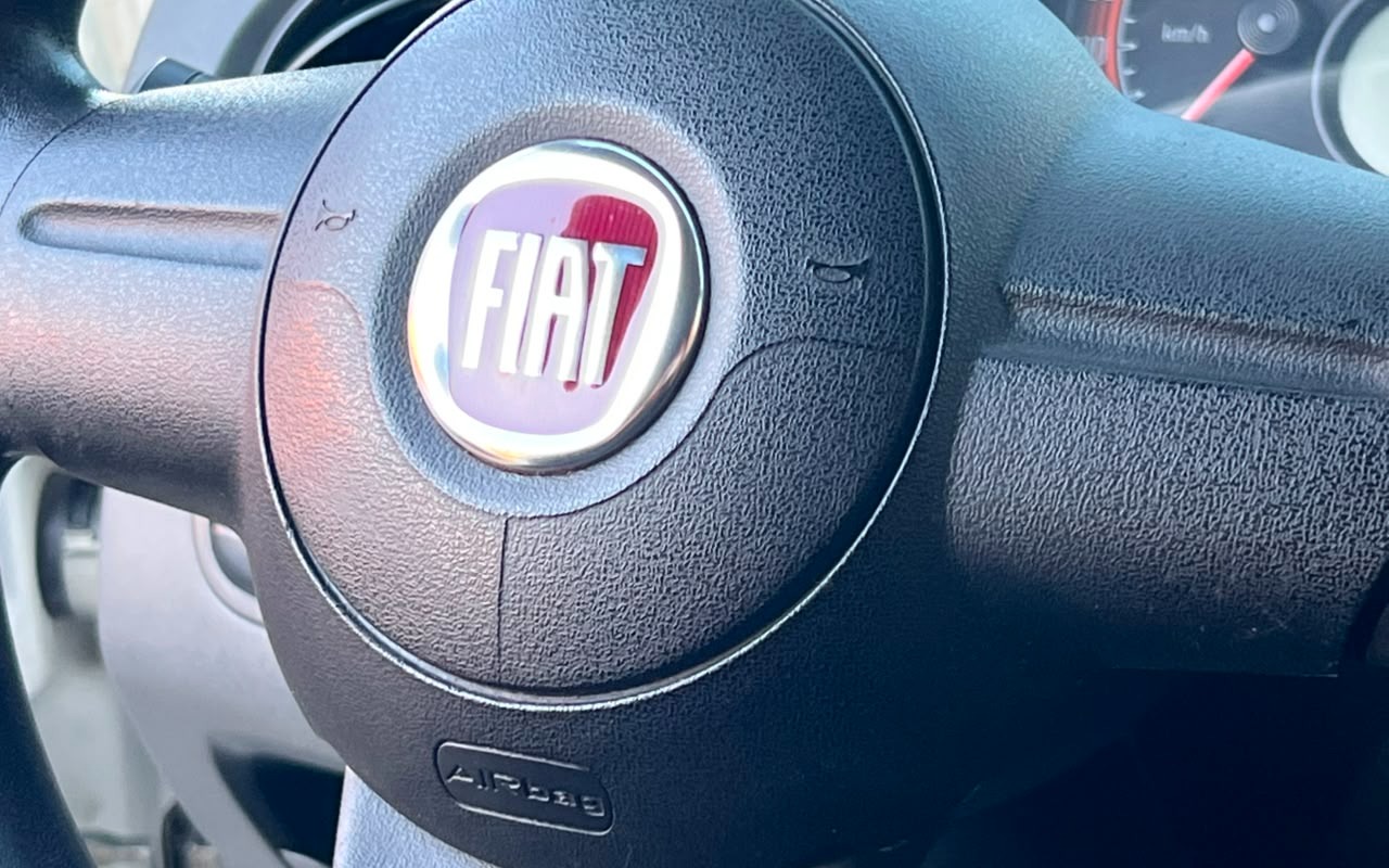 imagem-https://www.socarrao.com.br/sc-vehicle-images-prod/3307312/1787086494836-V2hhdHNBcHAgSW1hZ2UgMjAyNi0wOC0xOCBhdCAxNy4zOC40MiAoMikuanBlZw.jpeg
