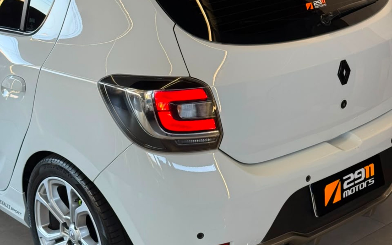 imagem-https://www.socarrao.com.br/sc-vehicle-images-prod/3307380/1787086664836-V2hhdHNBcHAgSW1hZ2UgMjAyNi0wOC0xOCBhdCAwOS40NC4xNiAoMSkuanBlZw.jpeg