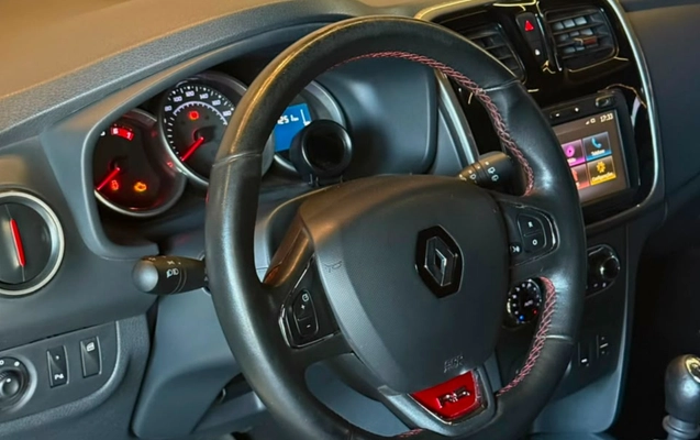 imagem-https://www.socarrao.com.br/sc-vehicle-images-prod/3307380/1787086665180-V2hhdHNBcHAgSW1hZ2UgMjAyNi0wOC0xOCBhdCAwOS40NC4xNyAoMSkuanBlZw.jpeg