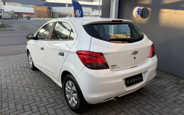 imagem-https://www.socarrao.com.br/sc-vehicle-images-prod/3307451/1787086916239-vehicle_image_1787086886_b117258401504760d79a7305ca4b43d9.jpeg