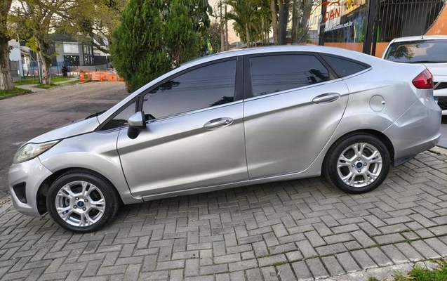 imagem-https://www.socarrao.com.br/sc-vehicle-images-prod/3307603/1788371680548-8393505_6_B_206e86e522.jpeg