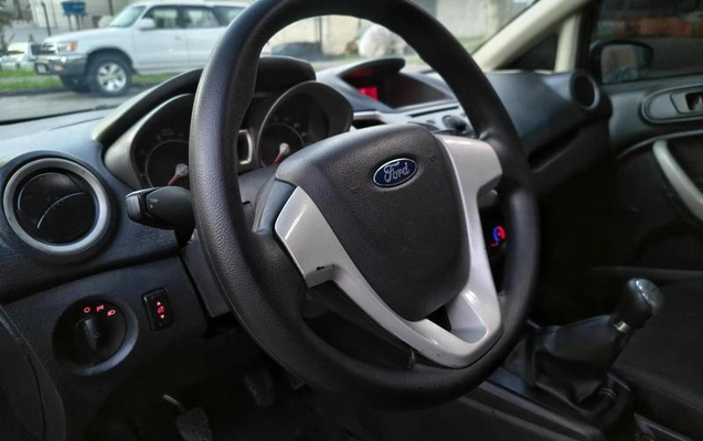 imagem-https://www.socarrao.com.br/sc-vehicle-images-prod/3307603/1788371680578-8393505_13_B_611872993d.jpeg