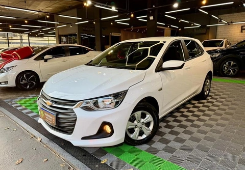 Chevrolet Onix 2024 Branco — foto 1 de 3