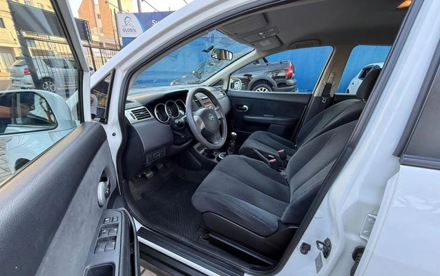 imagem-https://www.socarrao.com.br/sc-vehicle-images-prod/3307686/1789392268590-8393560_3_B_dc8f1d168b.jpeg