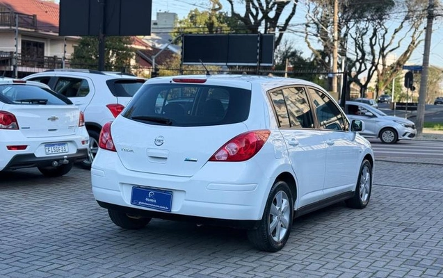 imagem-https://www.socarrao.com.br/sc-vehicle-images-prod/3307686/1789392268595-8393560_1_B_9b56a6967b.jpeg