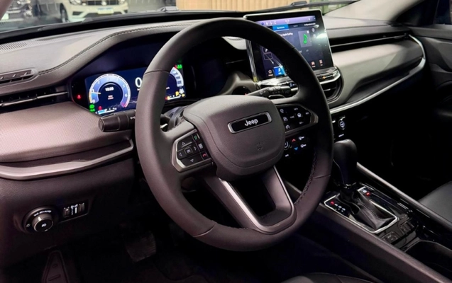 imagem-https://www.socarrao.com.br/sc-vehicle-images-prod/3308138/1787145398112-fjqCFsEfvD3UffsxexrAEperEWpL2QvC.jpg