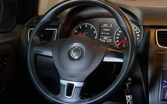 imagem-https://www.socarrao.com.br/sc-vehicle-images-prod/3309205/1788459189307-8393706_12_B_2724a6db99.jpeg