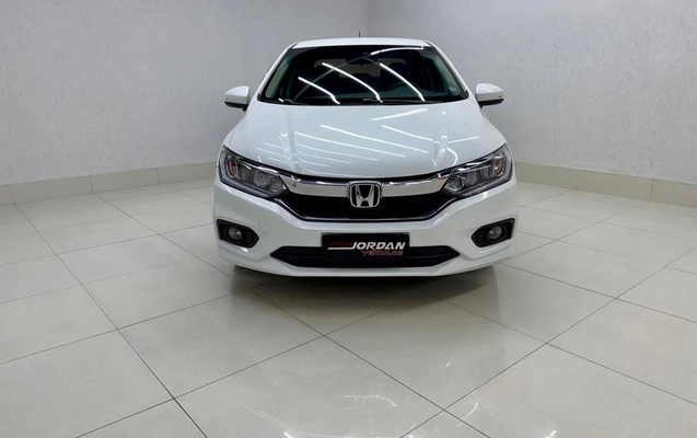 imagem-https://www.socarrao.com.br/sc-vehicle-images-prod/3309211/1789053070807-8393715_2_B_61d0754fbb.jpeg