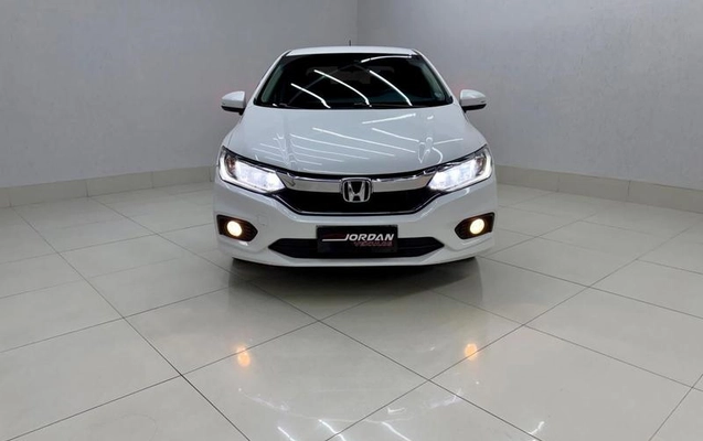 imagem-https://www.socarrao.com.br/sc-vehicle-images-prod/3309211/1789053070816-8393715_4_B_2b37926ae6.jpeg