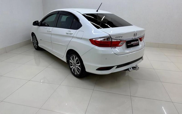 imagem-https://www.socarrao.com.br/sc-vehicle-images-prod/3309211/1789053070826-8393715_8_B_19523c86d8.jpeg