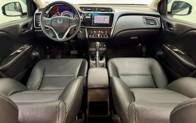 imagem-https://www.socarrao.com.br/sc-vehicle-images-prod/3309211/1789053070835-8393715_12_B_5b4953be0d.jpeg