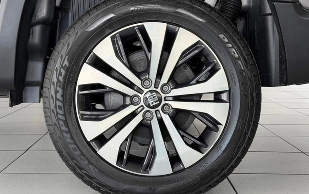 imagem-https://www.socarrao.com.br/sc-vehicle-images-prod/3309247/1788703967720-8389192_5_B_794fdd73e9.jpeg