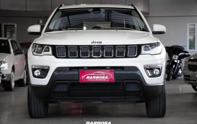 imagem-https://www.socarrao.com.br/sc-vehicle-images-prod/3310189/1787093963713-8353801_0_B_858e0add57.jpeg