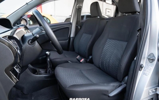 imagem-https://www.socarrao.com.br/sc-vehicle-images-prod/3310279/1787094332877-8381421_9_B_a79d54520b.jpeg